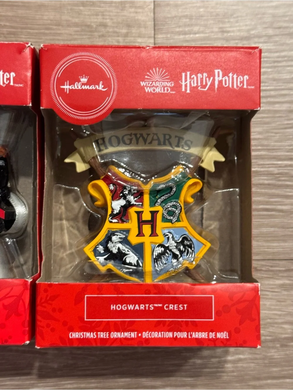 Hallmark Harry Potter Red Collectible Ornament Set - Hogwarts Express & Crest
